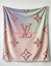 Gradient LV Logo Sofa Throw Blanket 434